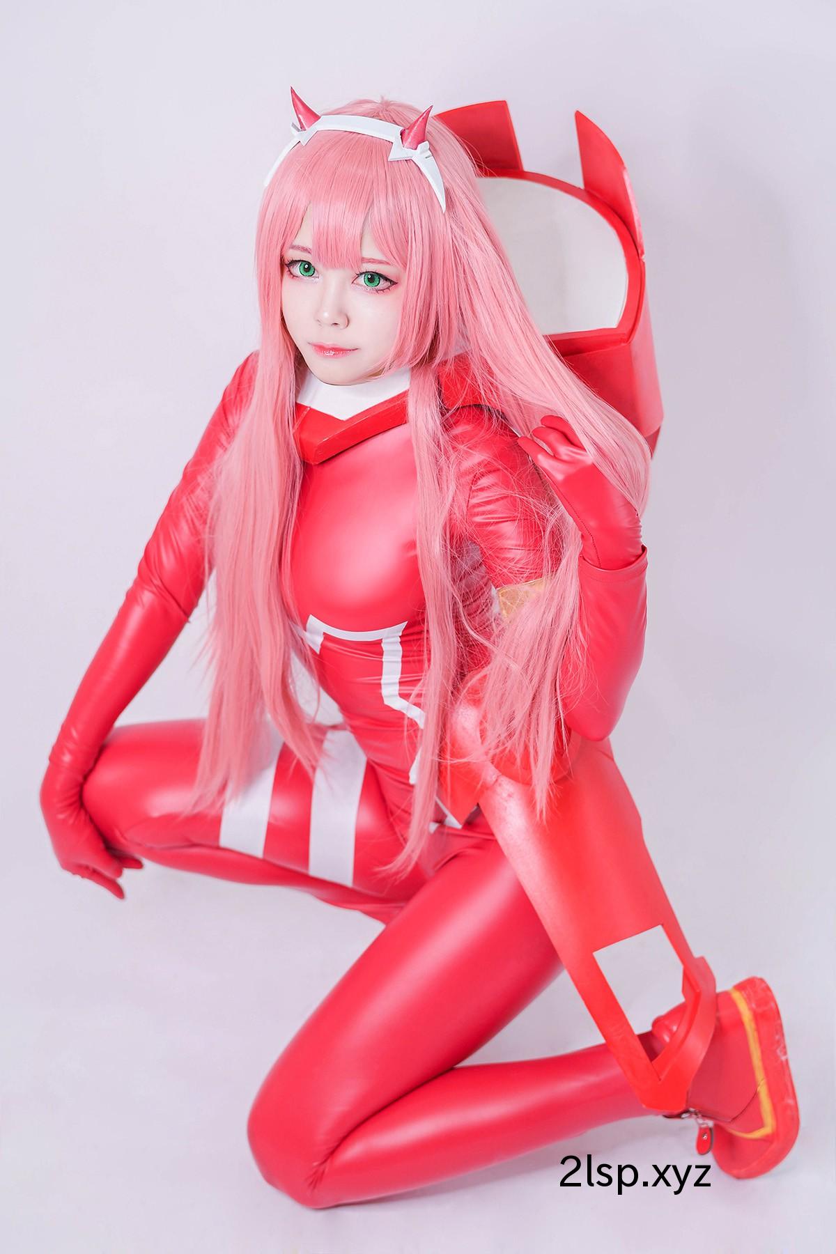 Coser@Arty-Huang-–-Zero-TwoZero-Two