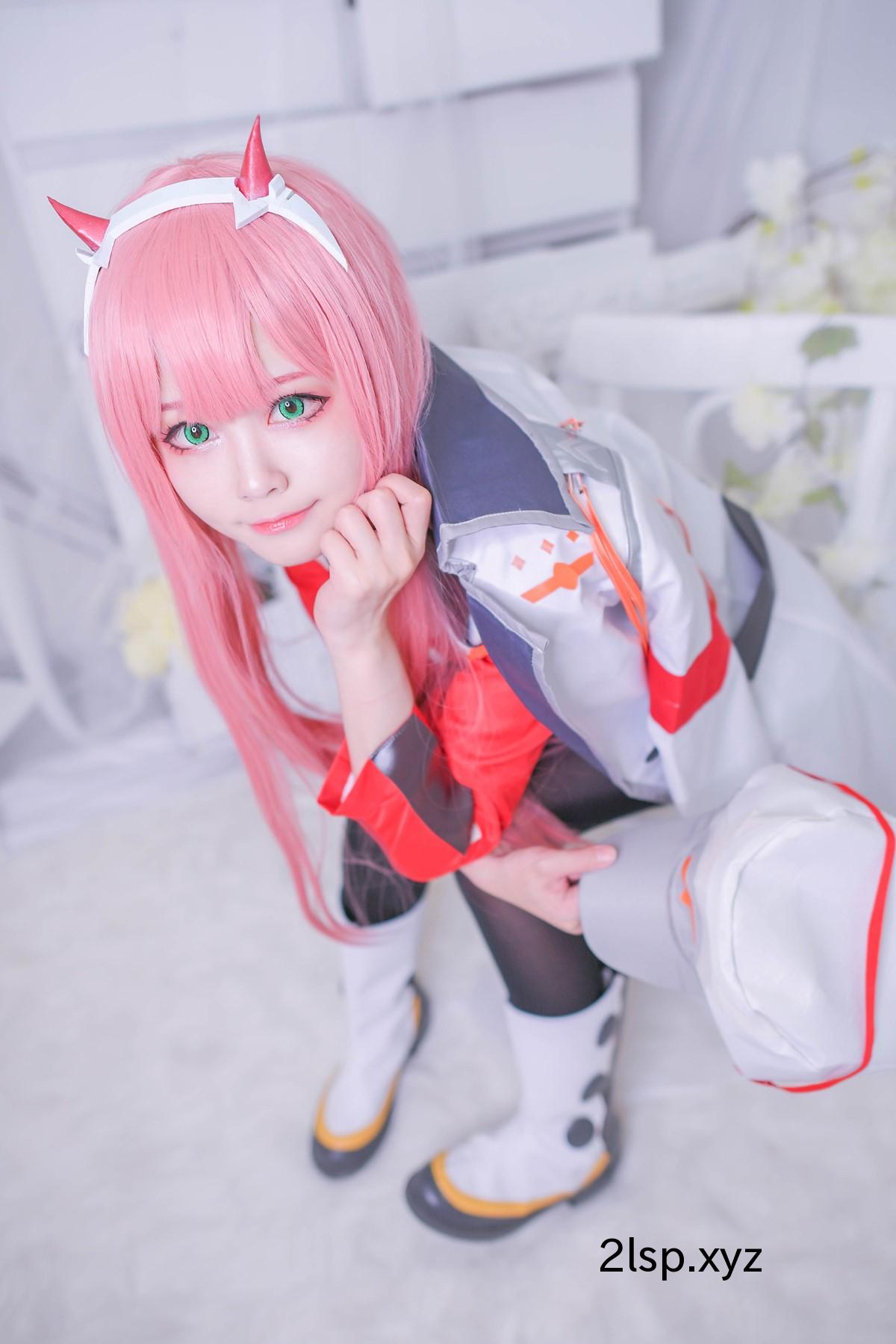 Coser@Arty-Huang-–-Zero-TwoZero-Two