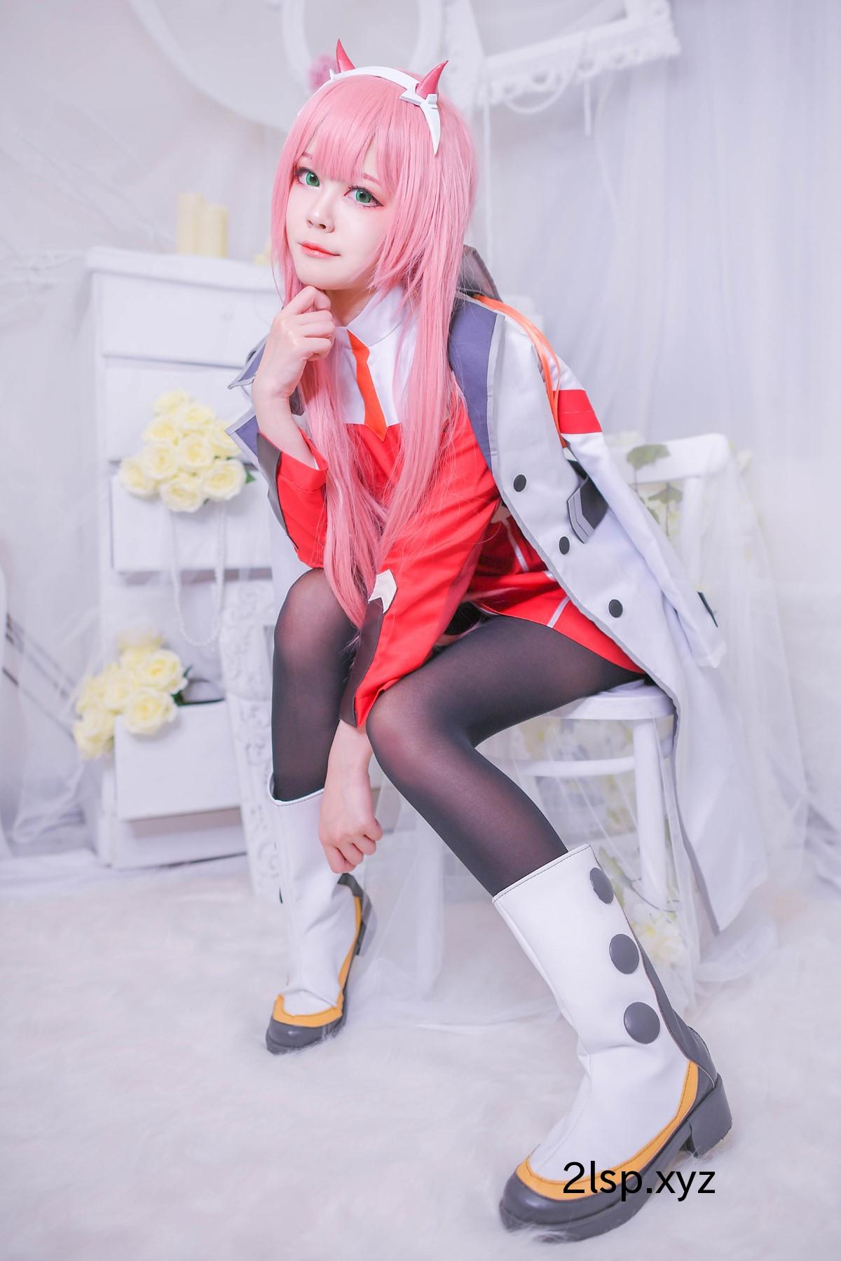 Coser@Arty-Huang-–-Zero-TwoZero-Two