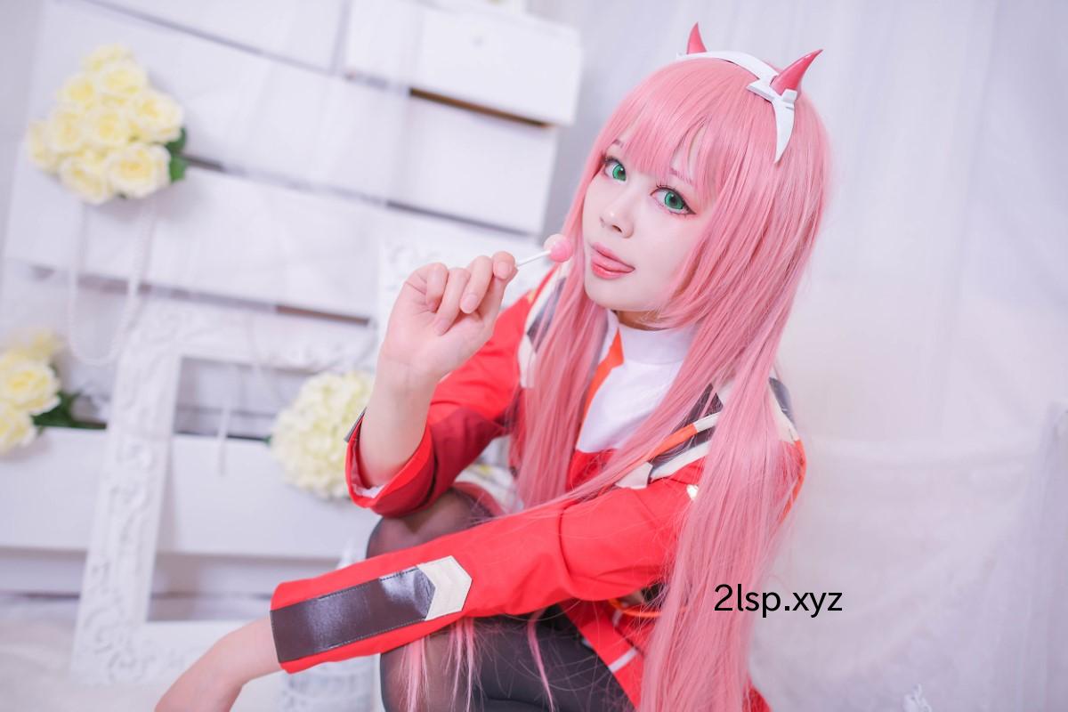 Coser@Arty-Huang-–-Zero-TwoZero-Two