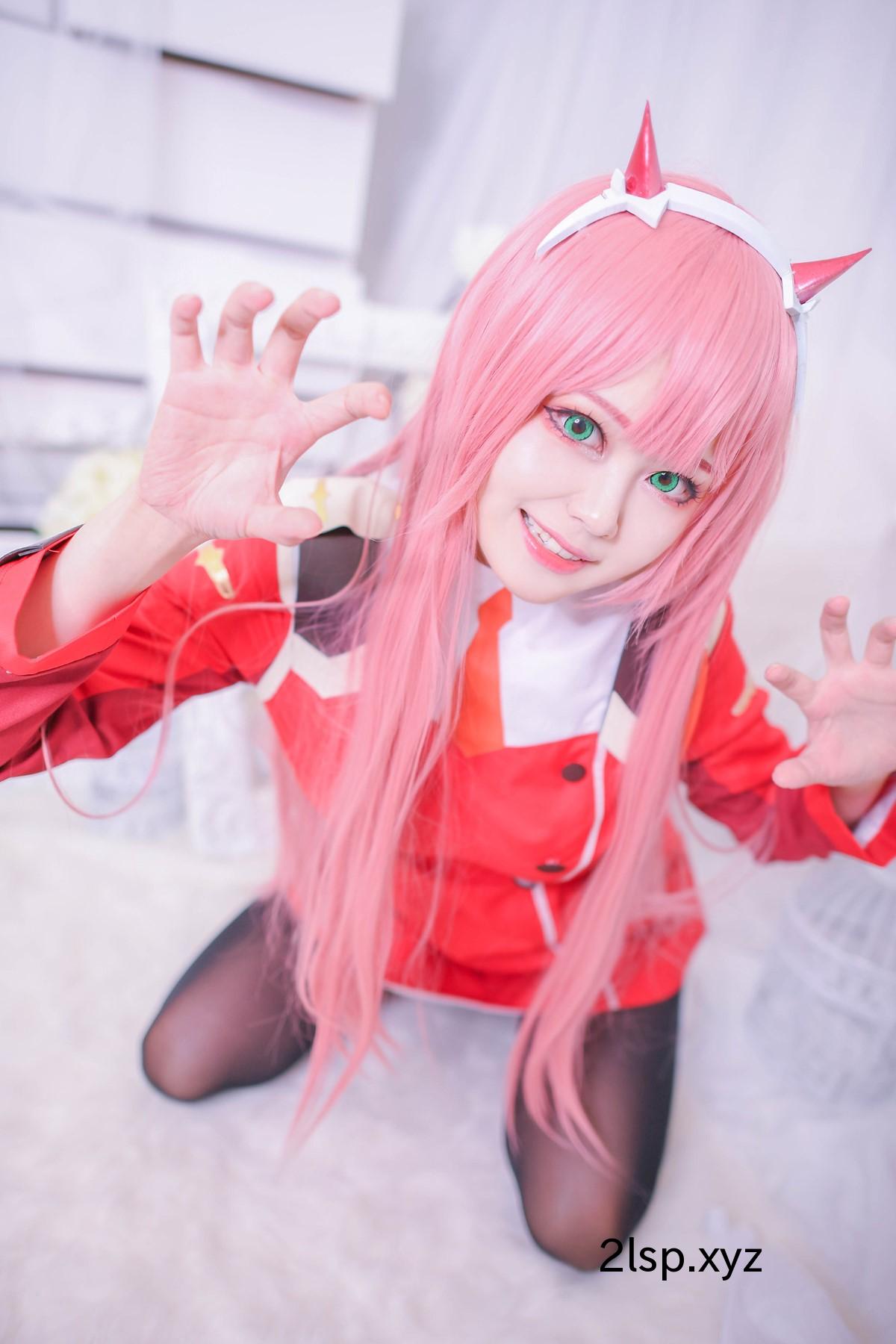 Coser@Arty-Huang-–-Zero-TwoZero-Two