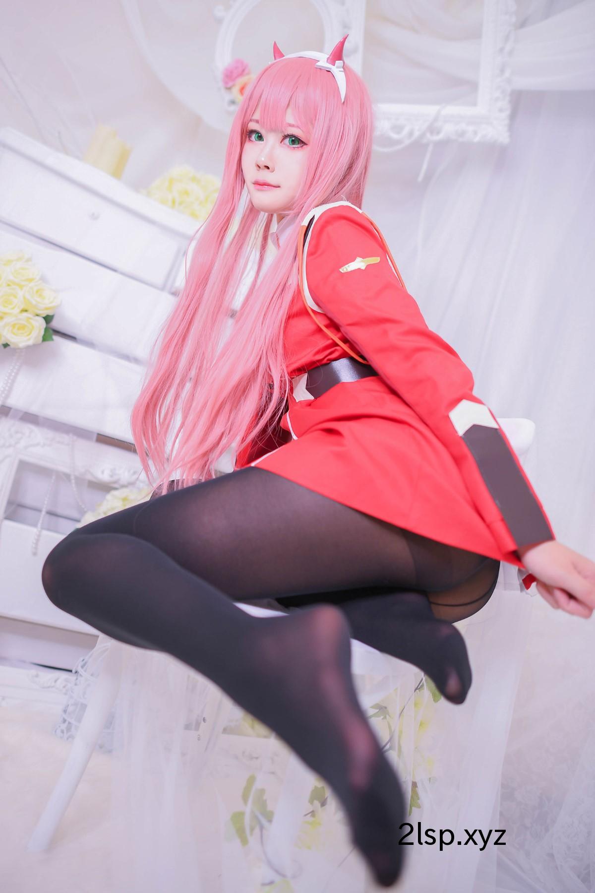 Coser@Arty-Huang-–-Zero-TwoZero-Two