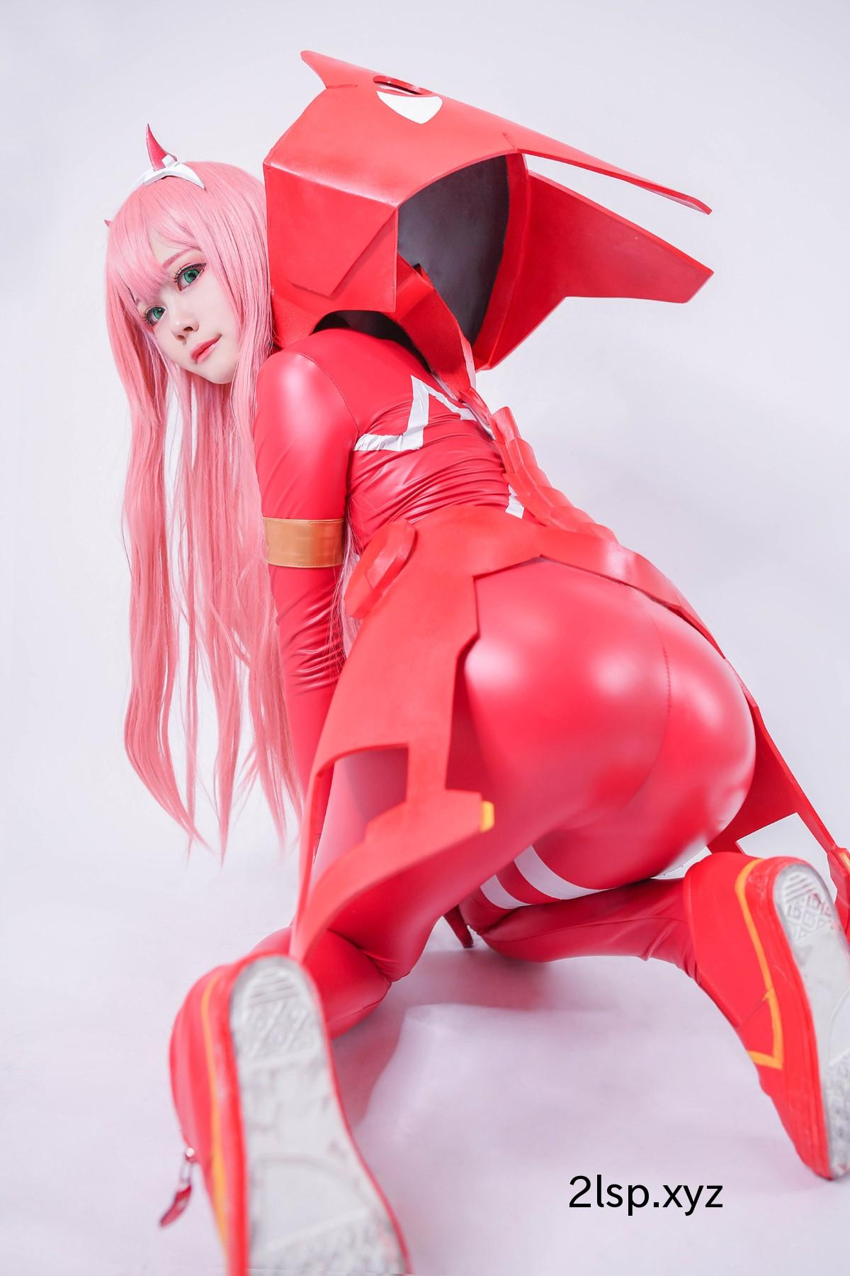 Coser@Arty-Huang-–-Zero-TwoZero-Two