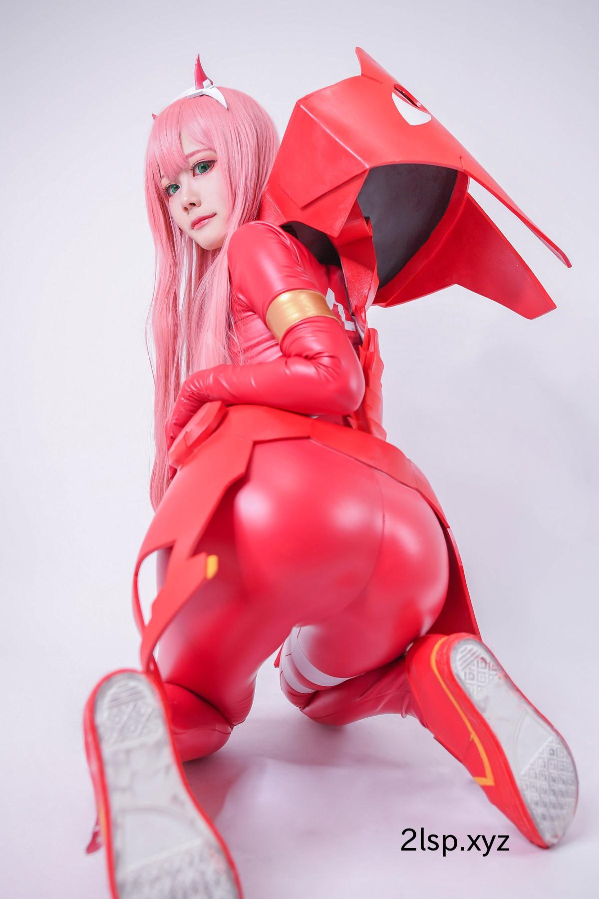 Coser@Arty-Huang-–-Zero-TwoZero-Two