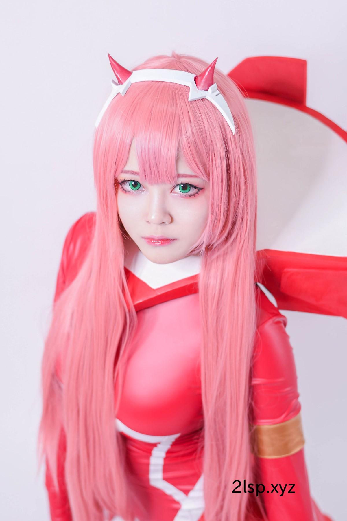 Coser@Arty-Huang-–-Zero-TwoZero-Two