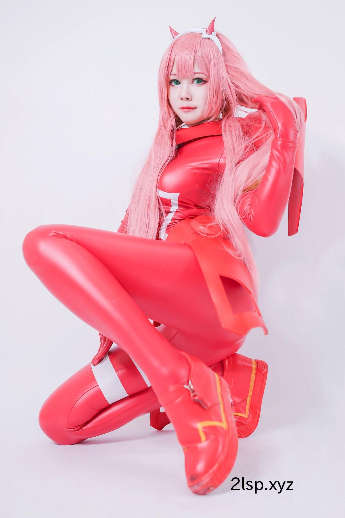 Coser@Arty-Huang-–-Zero-TwoZero-Two