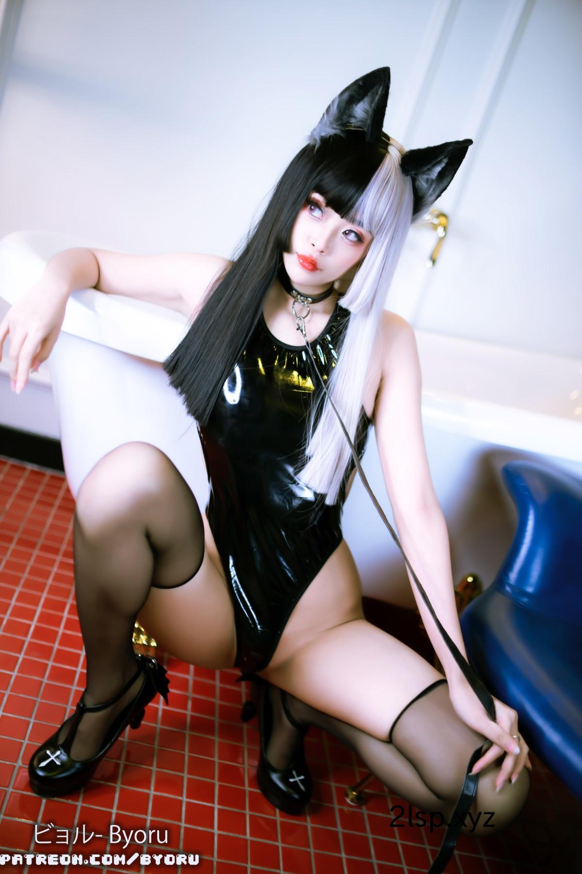 Coser@Byoru-–-Luna-Latex-SuitLuna-Latex-Suit