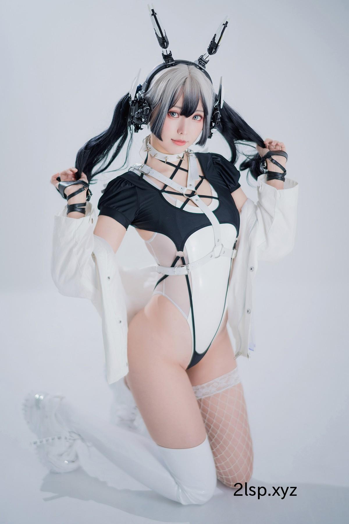 Coser@Ely-–-Cyber-Girl-BlancheEly