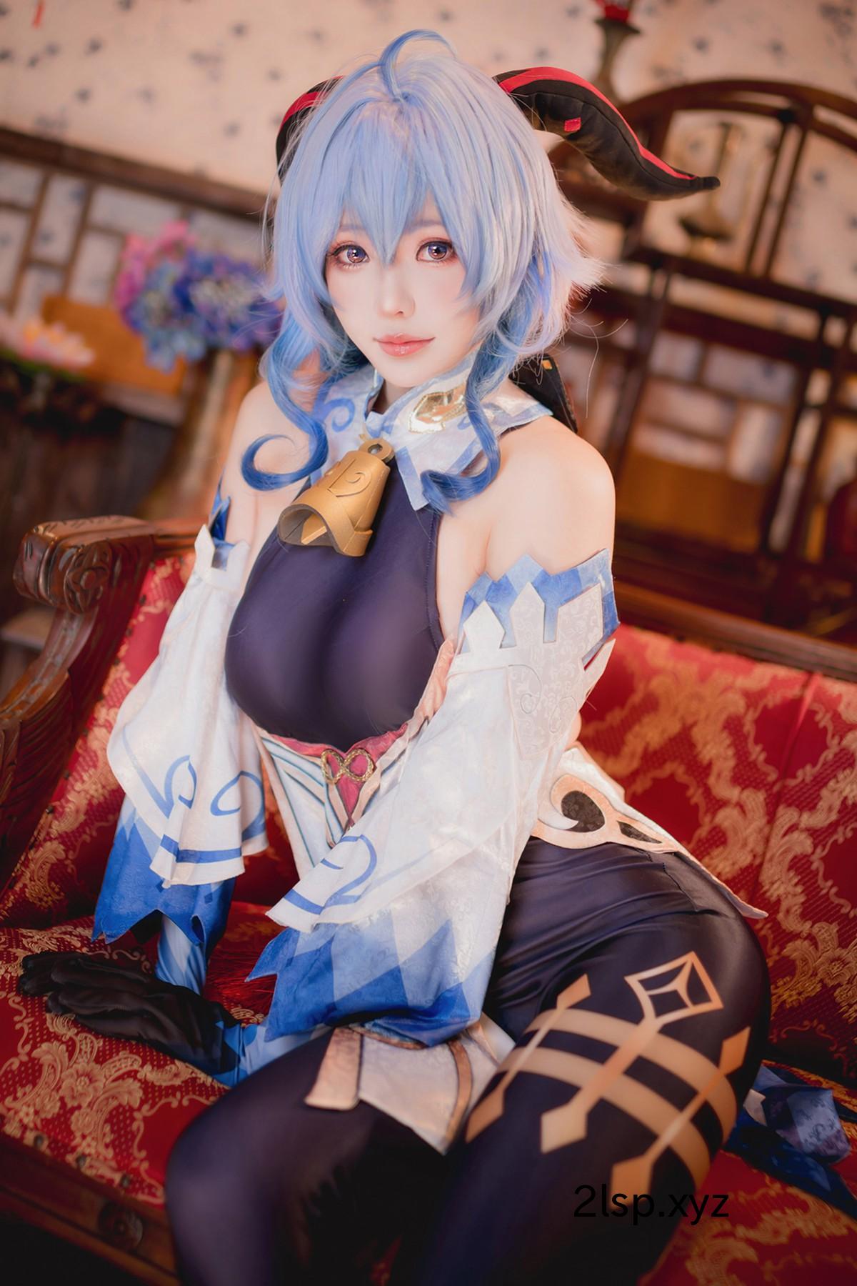 Coser@Ely-–-GanyuGanyu