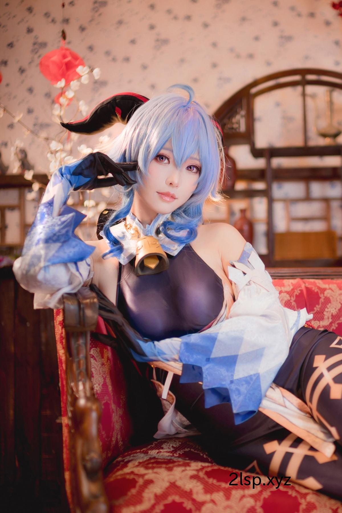 Coser@Ely-–-GanyuGanyu