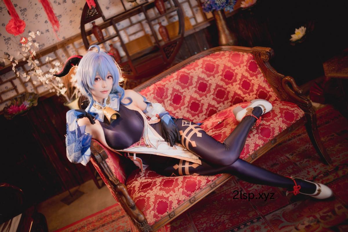 Coser@Ely-–-GanyuGanyu