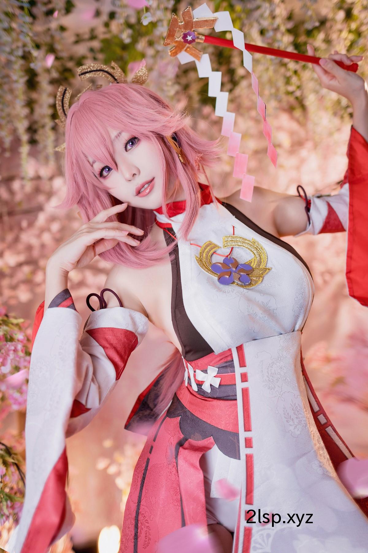 Coser@Ely-–-Yae-MikoYae-Miko