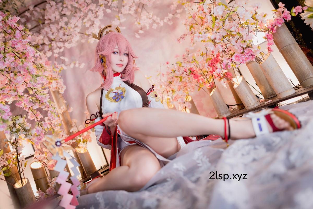 Coser@Ely-–-Yae-MikoYae-Miko