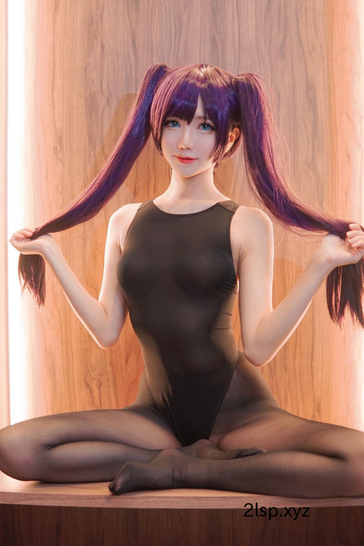 Coser@Sally-Dorasnow-–-Mona-Swimsuit-Genshin-ImpactSally-Dorasnow