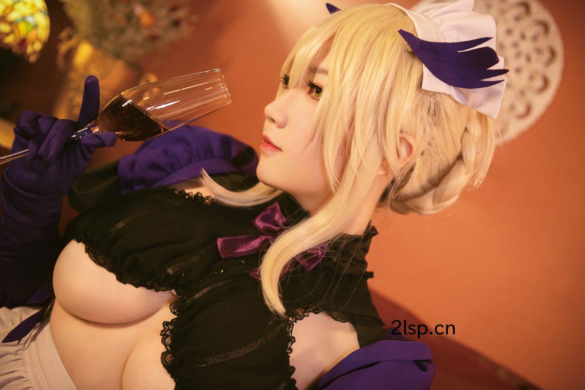 Coser@是本末末Vol.001黑枪呆女仆