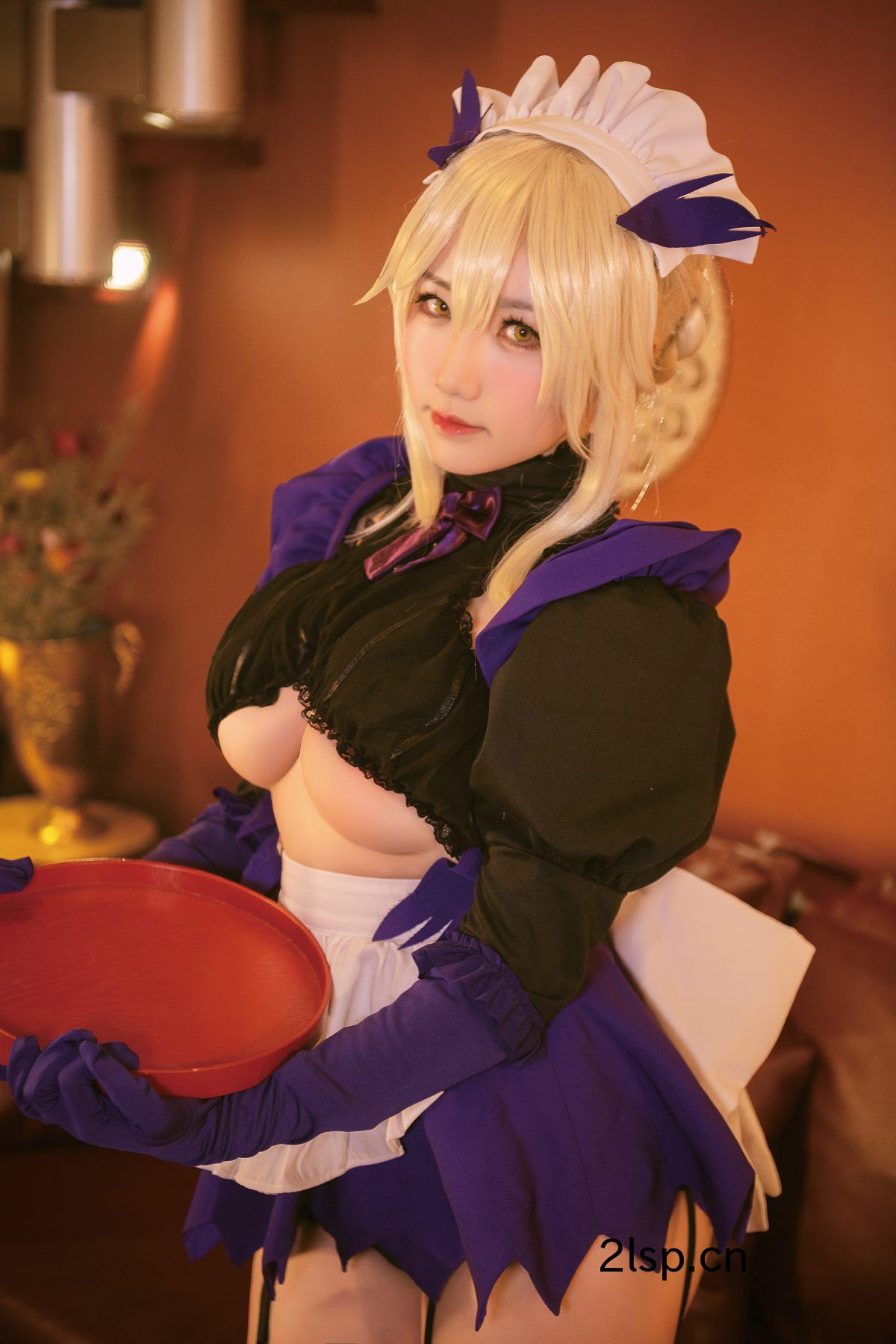 Coser@是本末末Vol.001黑枪呆女仆