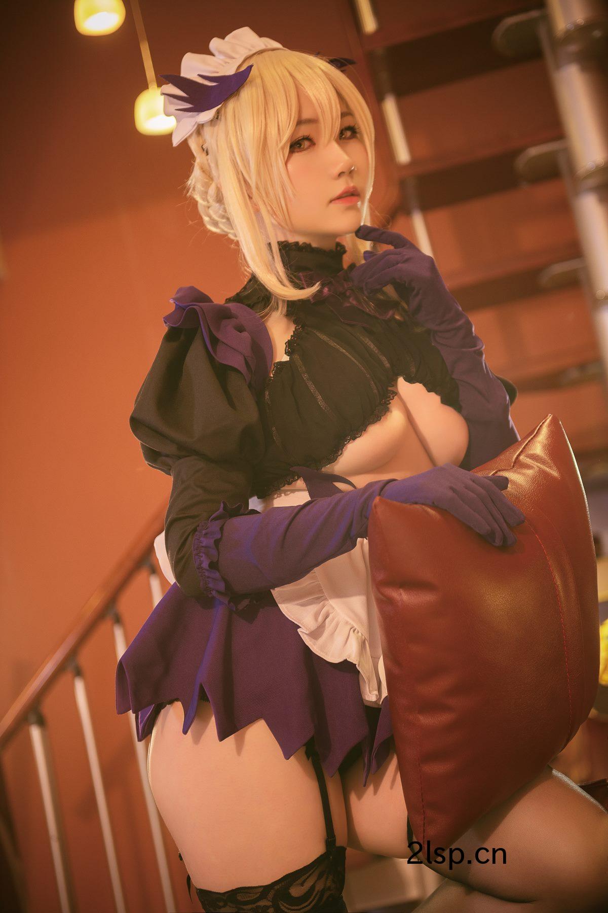 Coser@是本末末Vol.001黑枪呆女仆