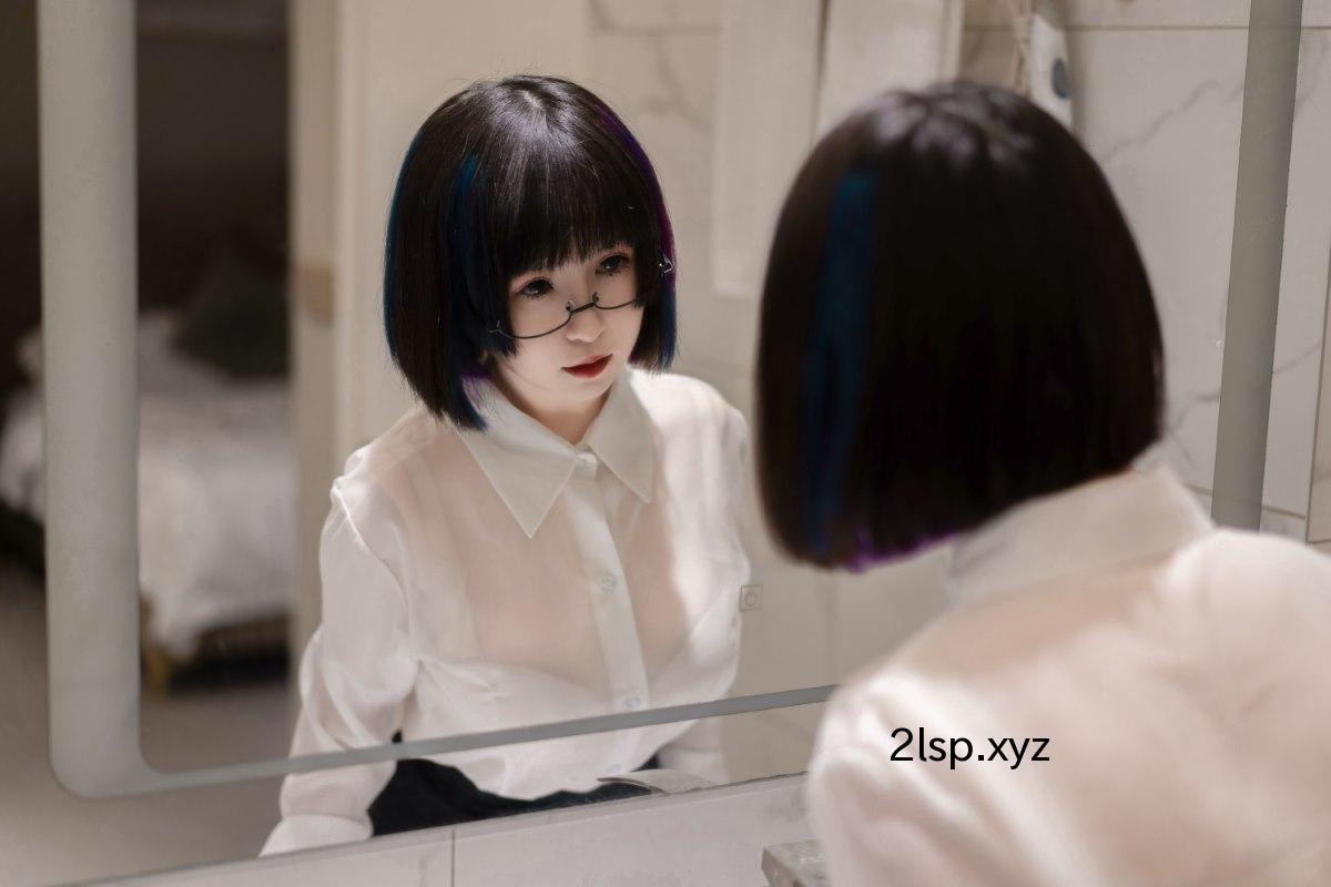 Coser@晕崽Zz-–-未流出-迷情小秘未流出-迷情小秘