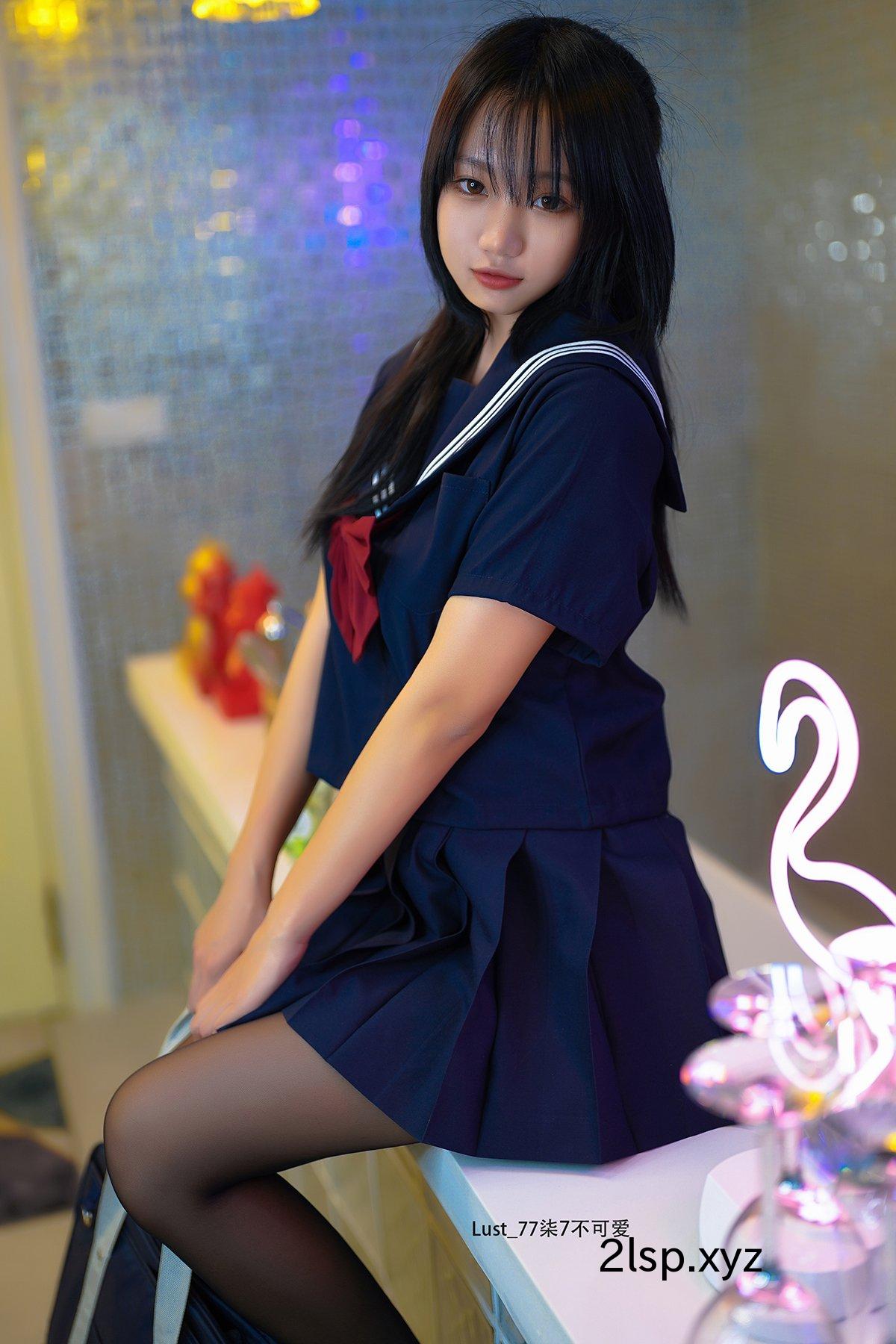 Coser@柒柒要乖哦-–-反差JK少女-A柒柒要乖哦