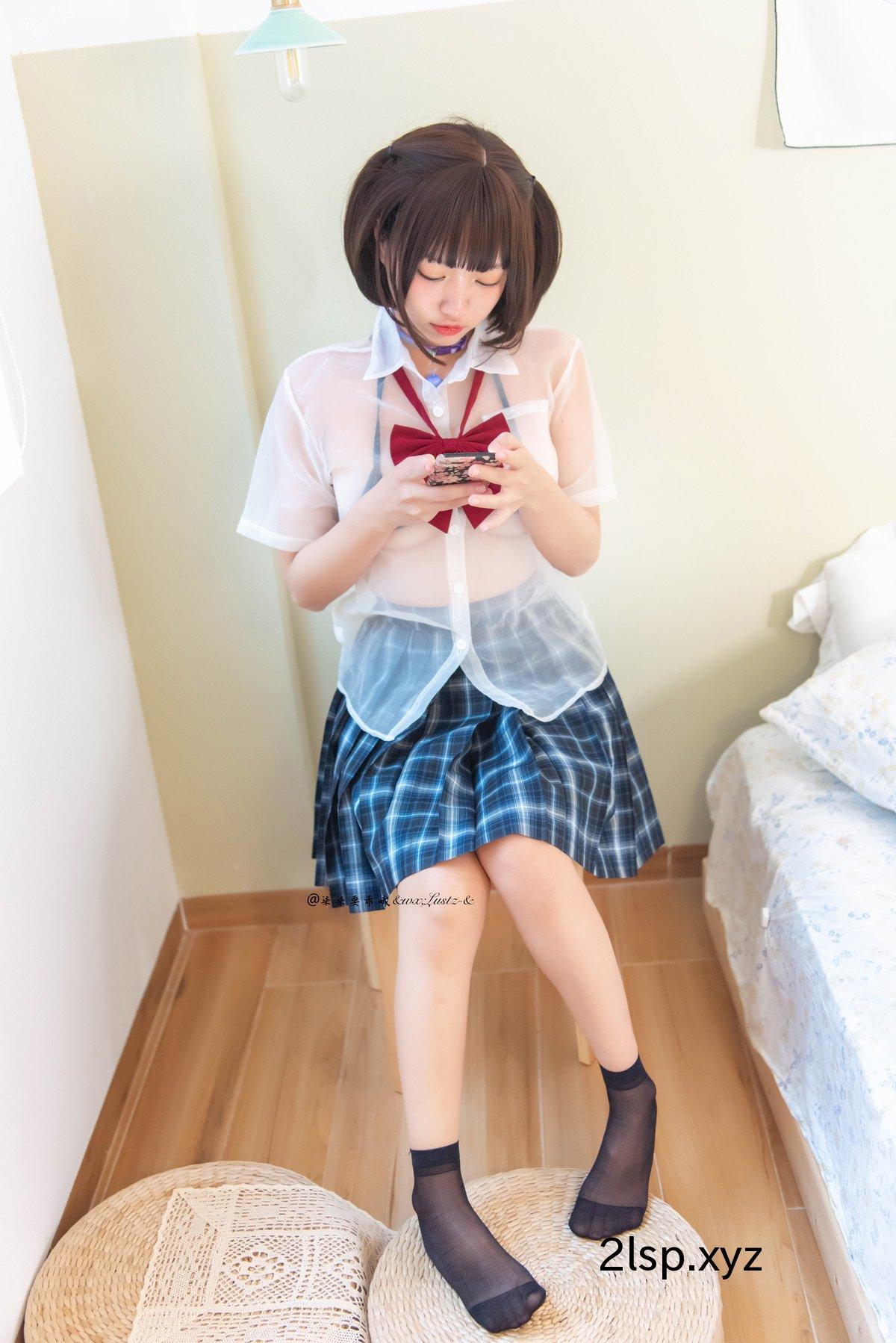 Coser@柒柒要乖哦-–-晚间约会柒柒要乖哦