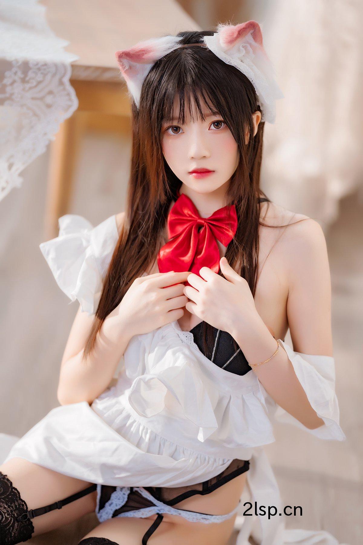 Coser@桜桃喵Vol.104长裙妹抖