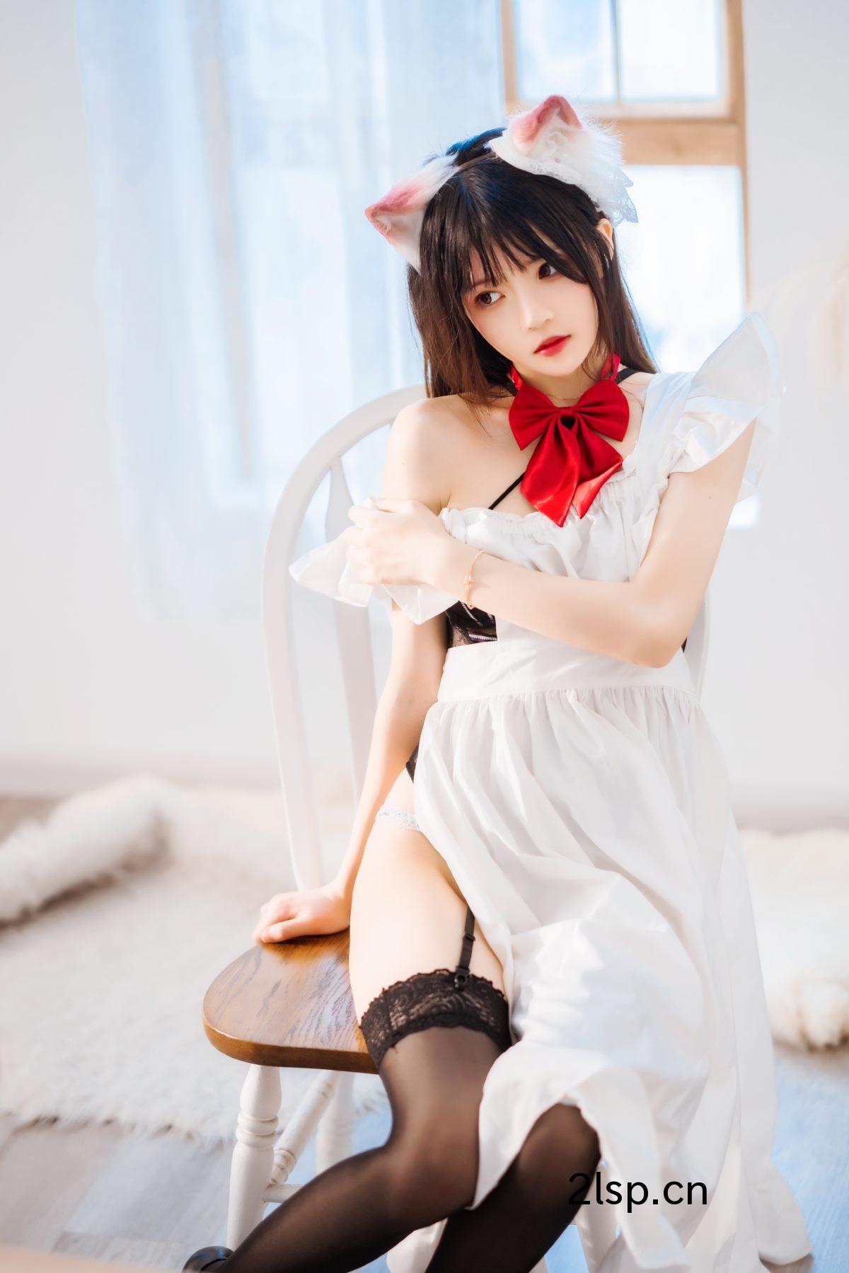 Coser@桜桃喵Vol.104长裙妹抖