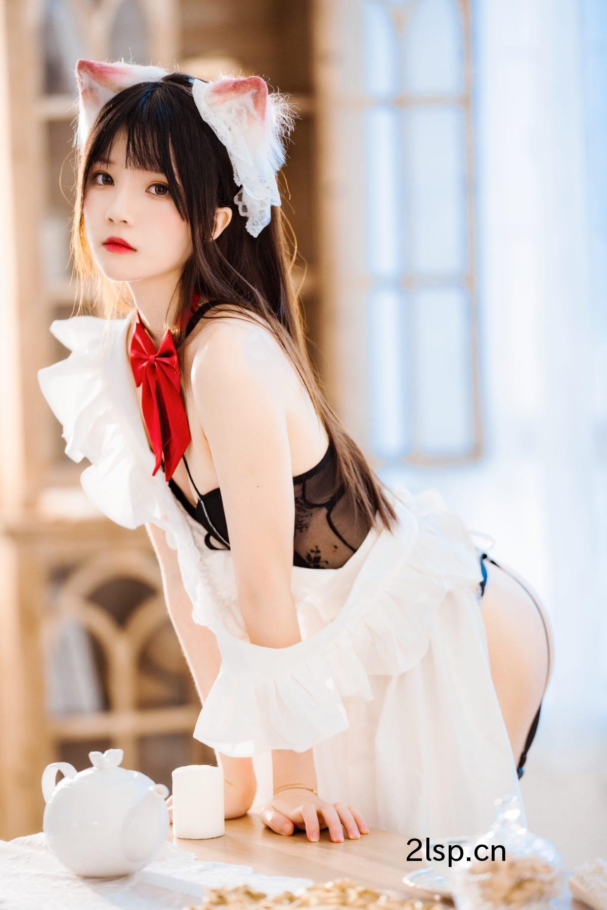 Coser@桜桃喵Vol.104长裙妹抖