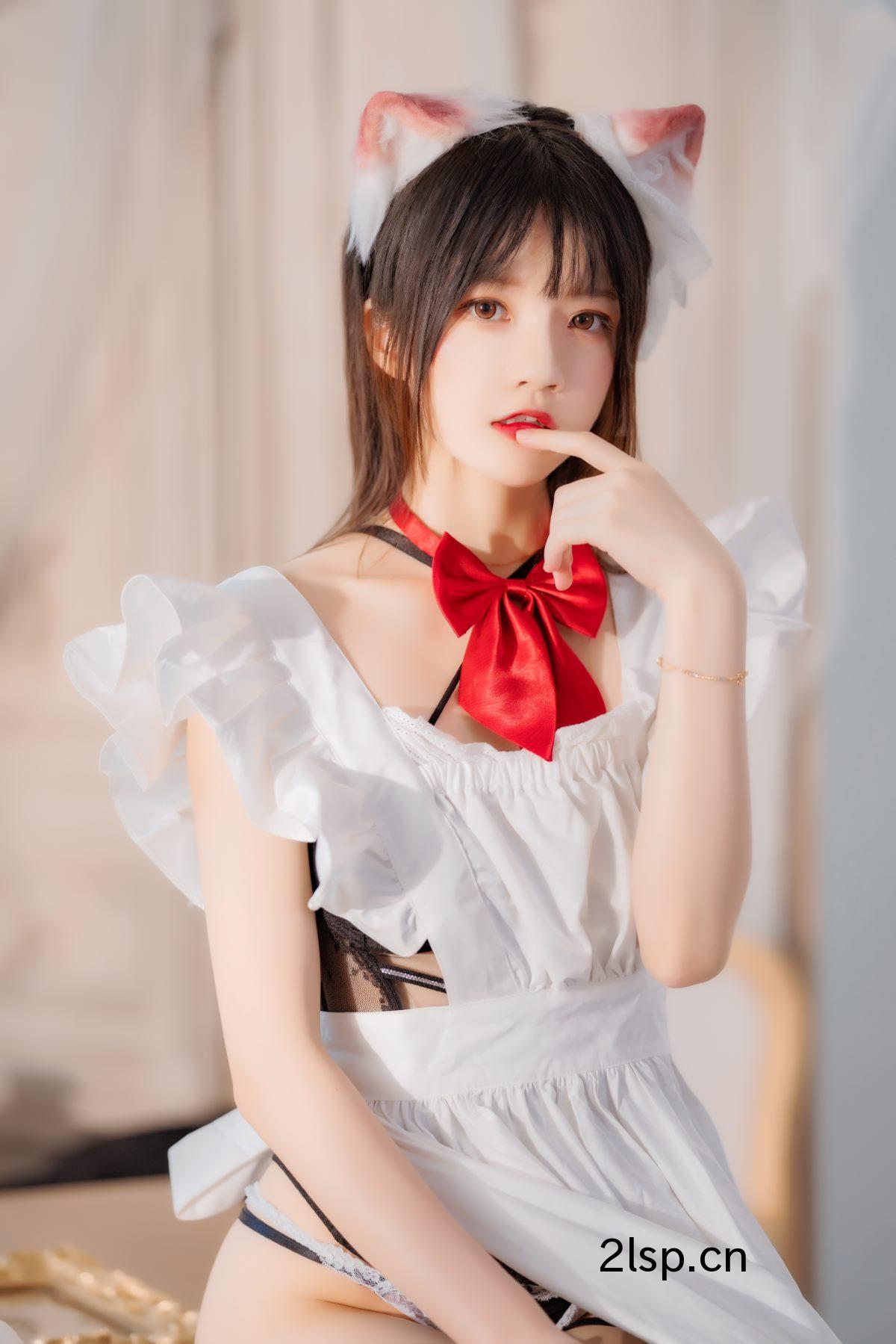 Coser@桜桃喵Vol.104长裙妹抖