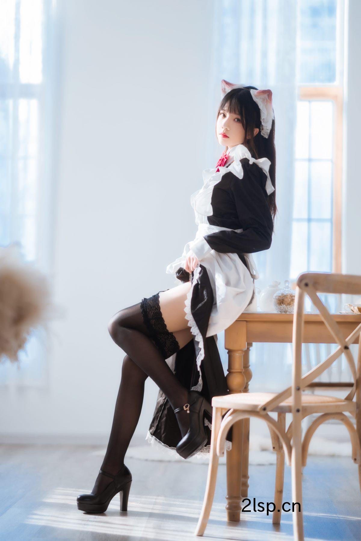 Coser@桜桃喵Vol.104长裙妹抖