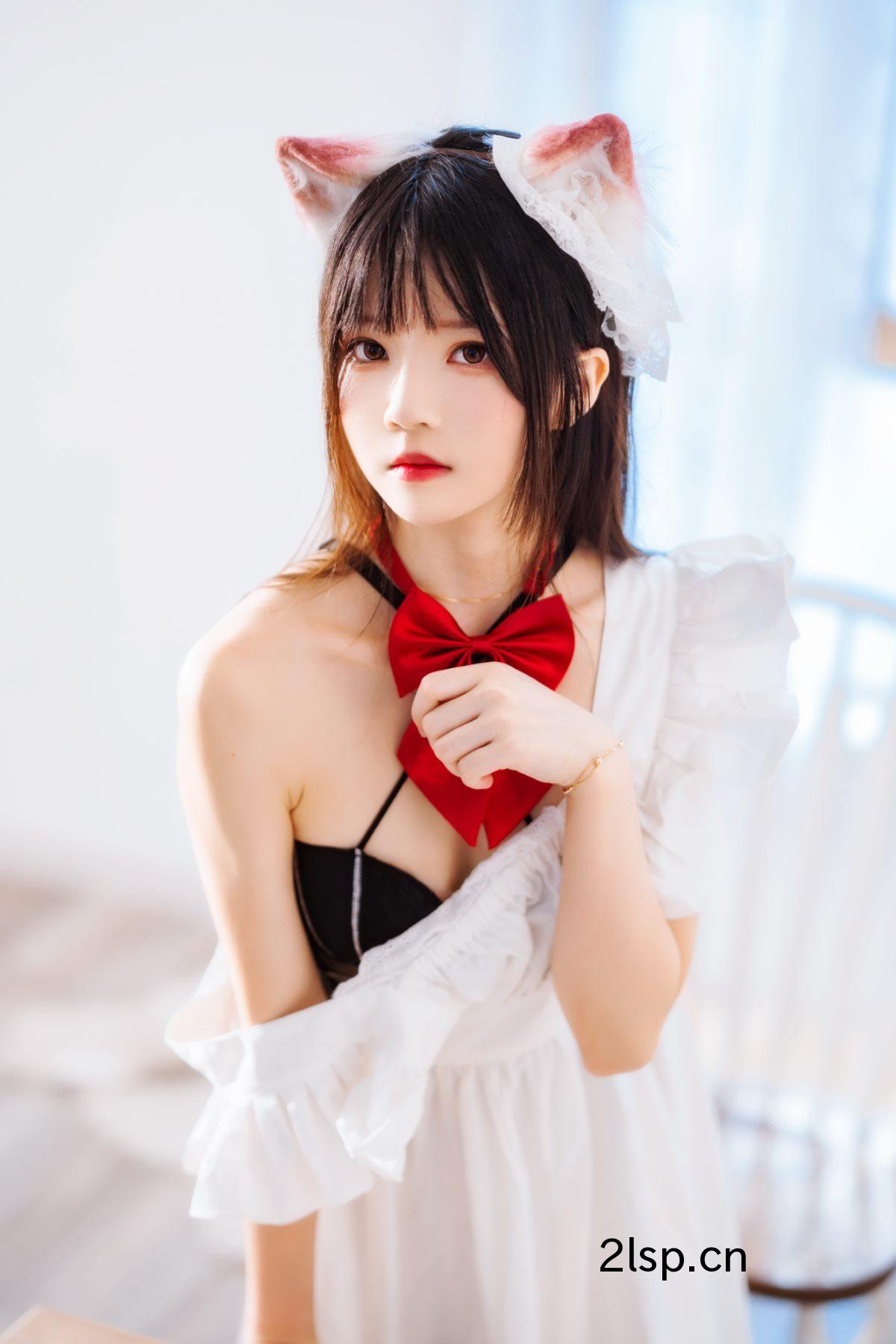 Coser@桜桃喵Vol.104长裙妹抖