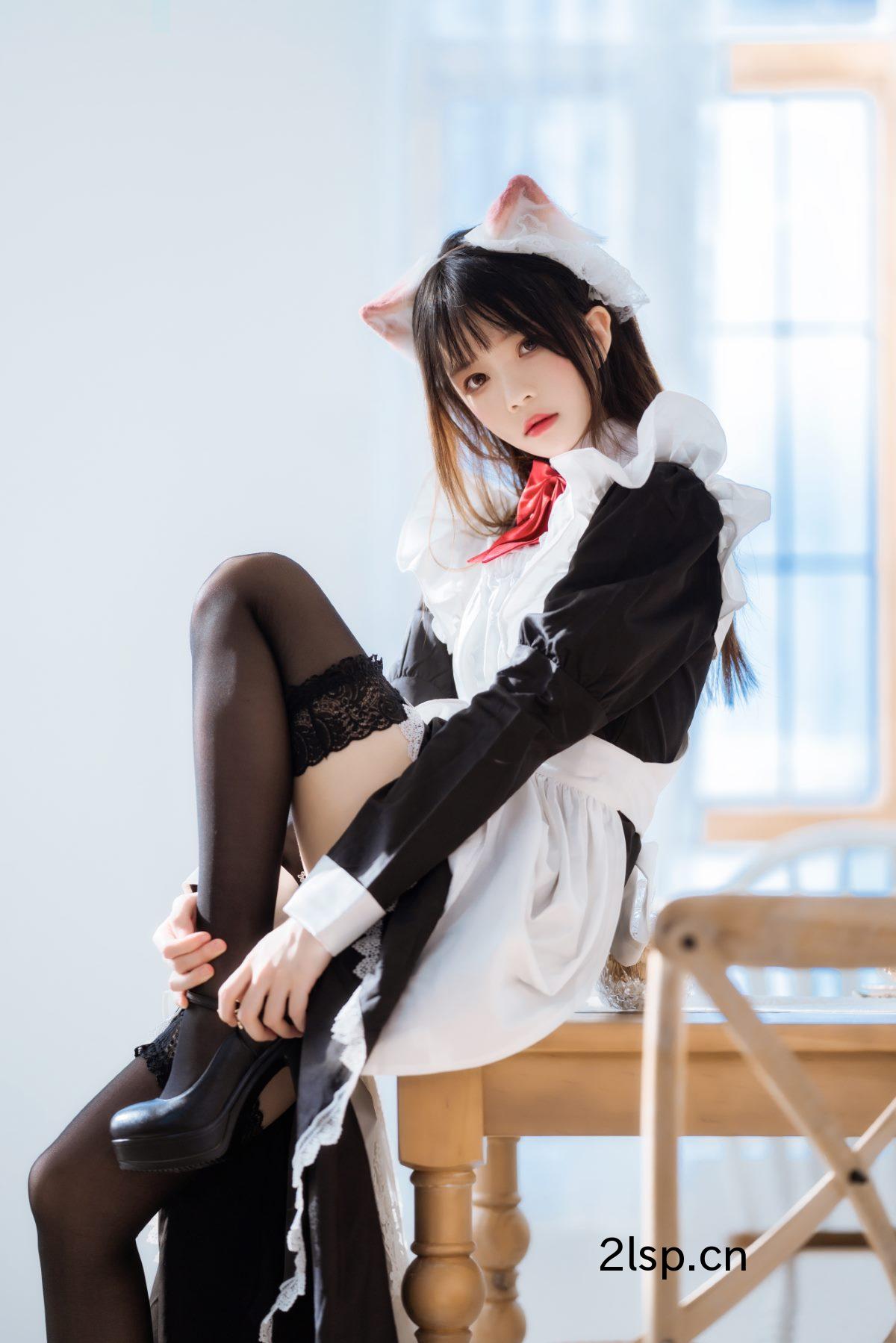 Coser@桜桃喵Vol.104长裙妹抖