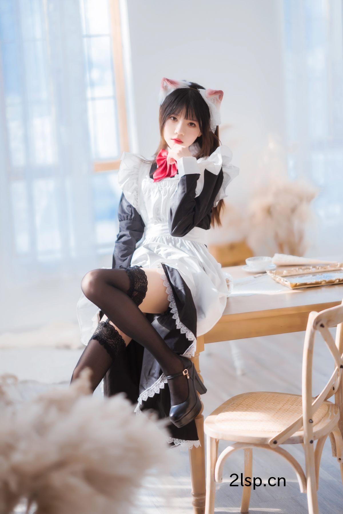 Coser@桜桃喵Vol.104长裙妹抖