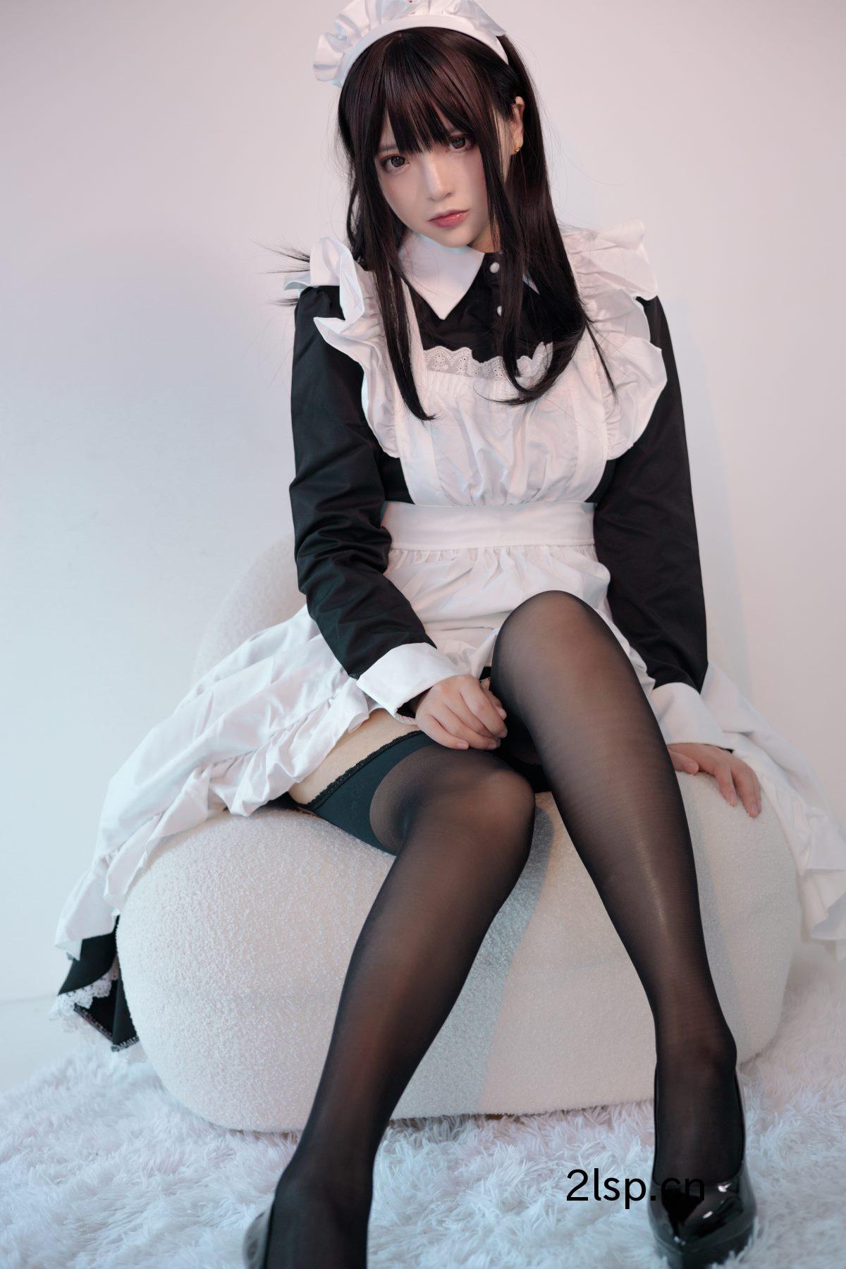 Coser@疯猫ssvol.075COS美女女仆