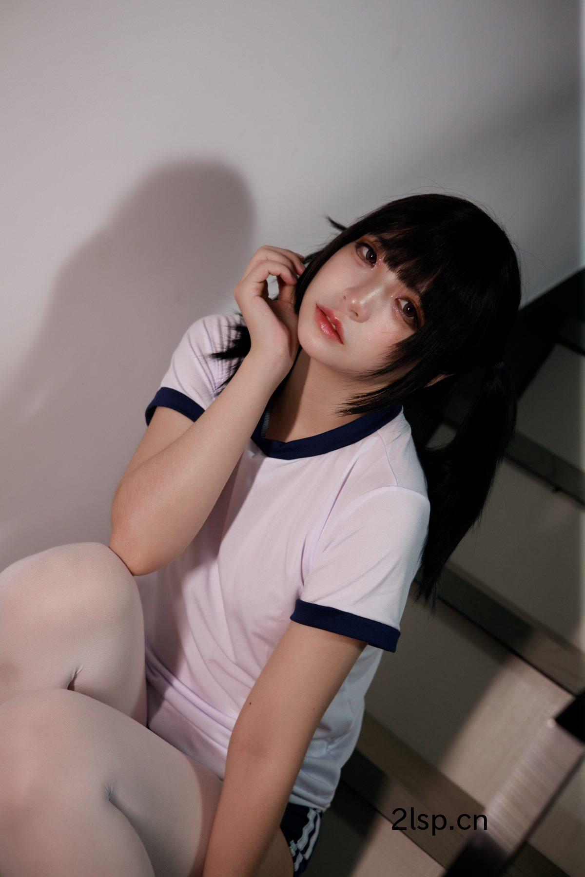 Coser@疯猫ssvol.083白色情人节福袋体操服