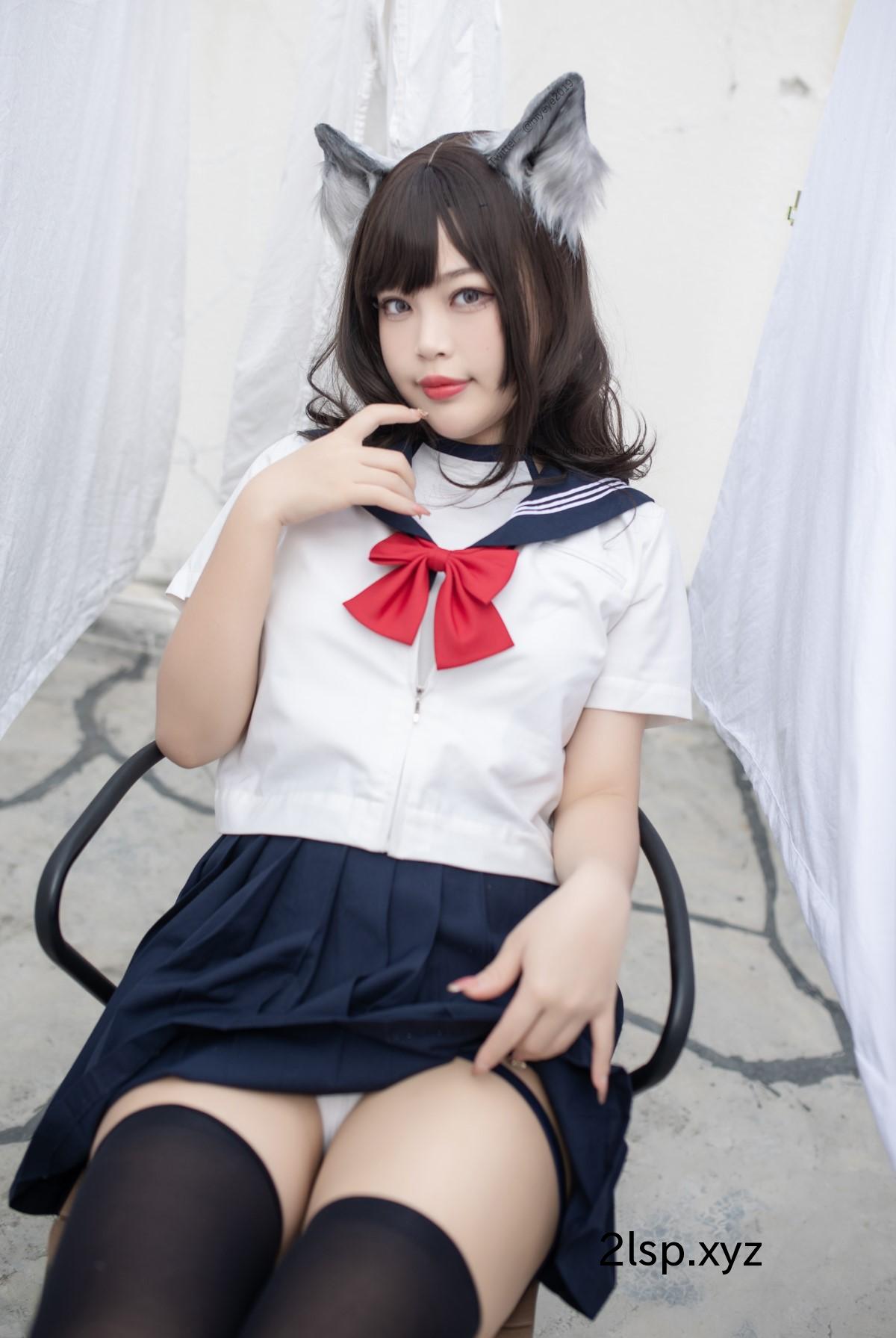 Coser@白烨-Vol.047-魅惑狼姐姐-室外魅惑狼姐姐