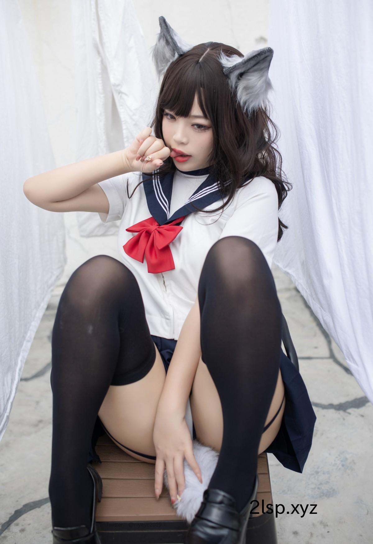 Coser@白烨-Vol.047-魅惑狼姐姐-室外魅惑狼姐姐