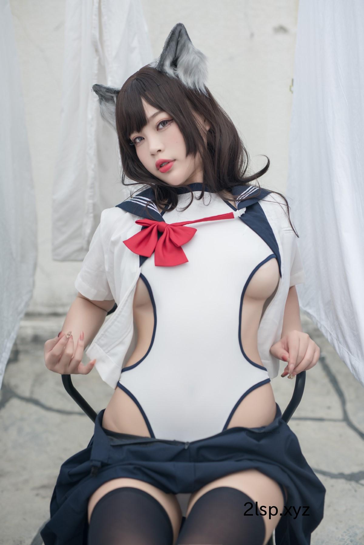 Coser@白烨-Vol.047-魅惑狼姐姐-室外魅惑狼姐姐