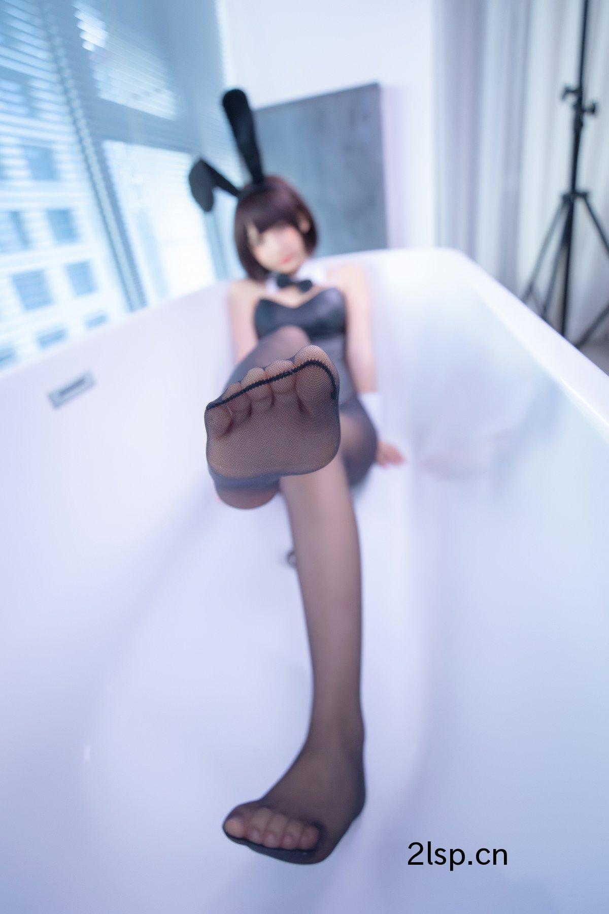 Coser@神楽坂真冬Vol.077兔女郎与钢管B