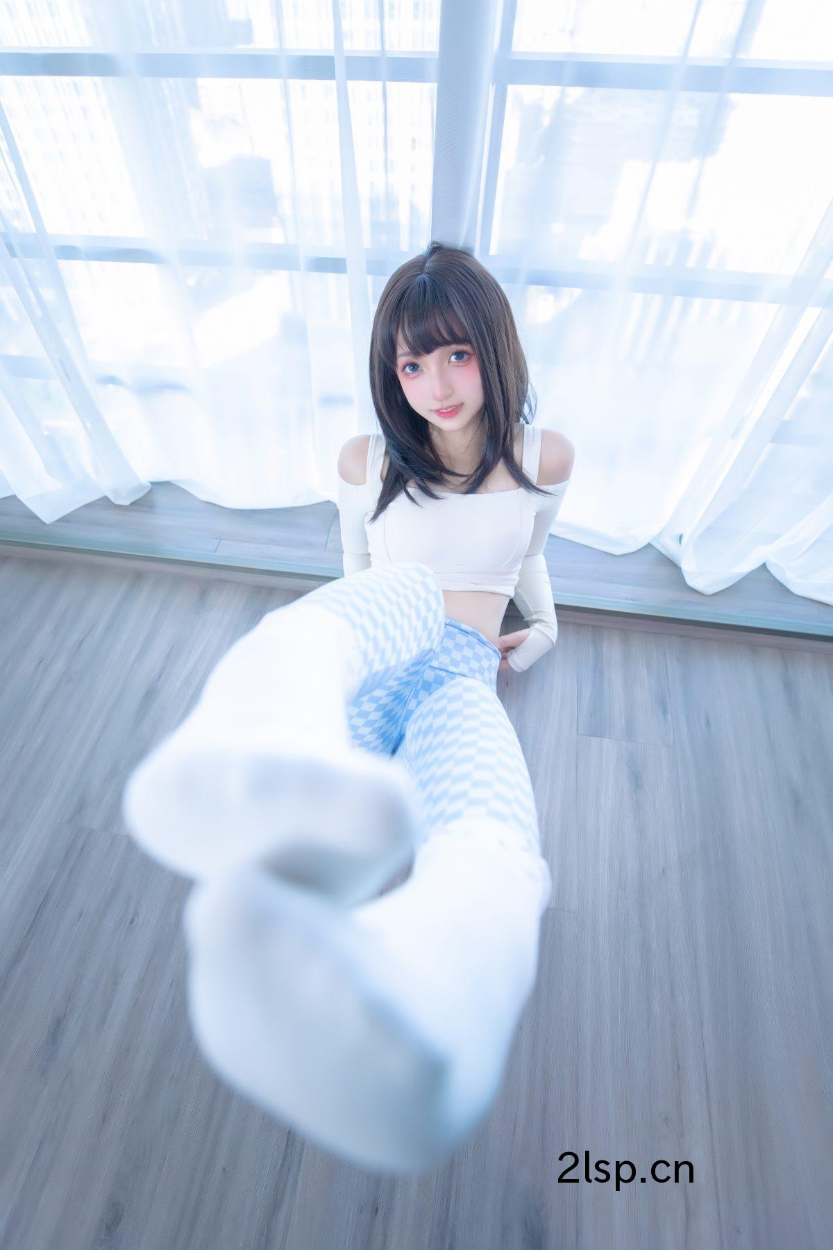 Coser@神楽坂真冬Vol.083蓝白格