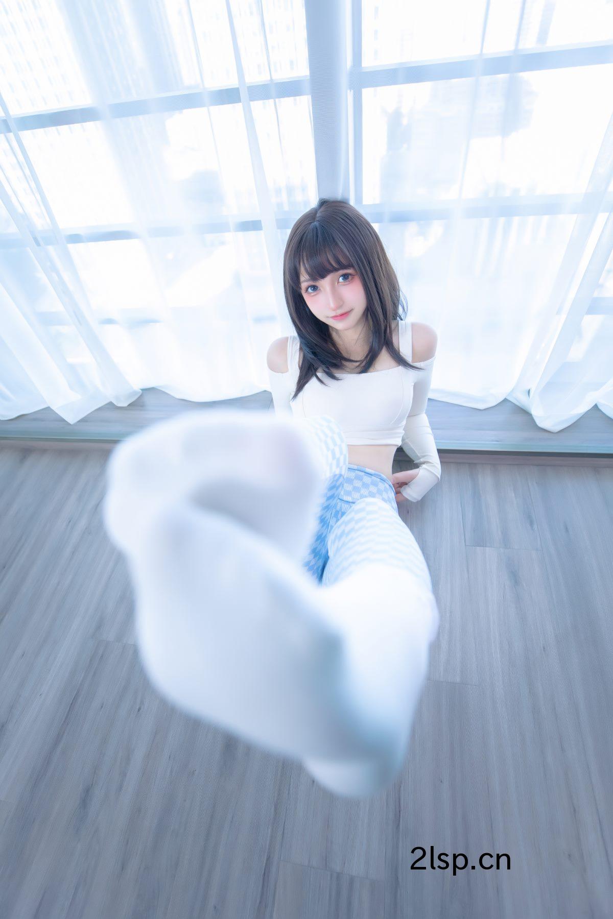 Coser@神楽坂真冬Vol.083蓝白格