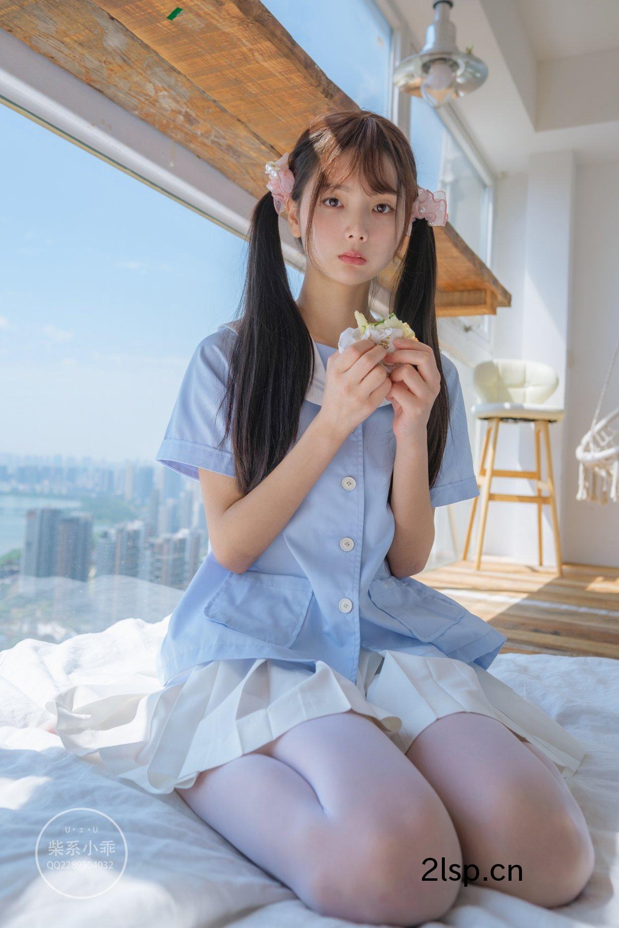 Coser@稚乖Vol.002画册颓废01