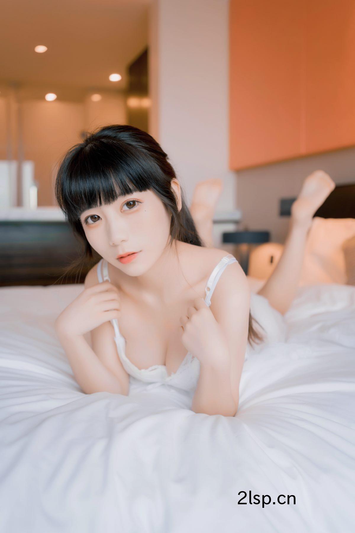 Coser@蓝蓝Vol.004薄纱睡衣