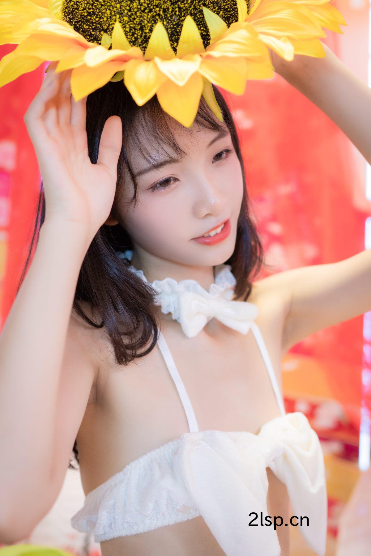 Coser@西瓜少女Vol.004日系棚拍白猫咪内衣