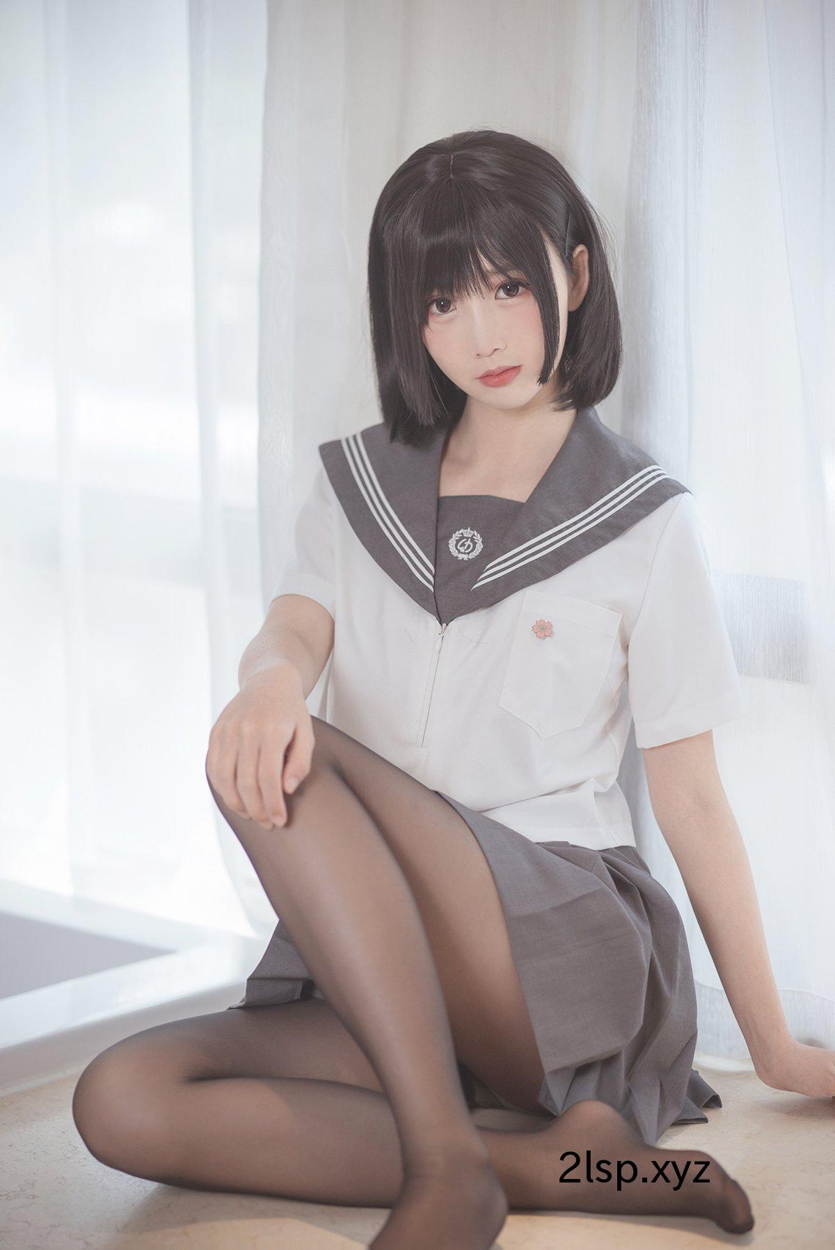 Coser@面饼仙儿-Vol.016-脑内少女-黑丝JK面饼仙儿