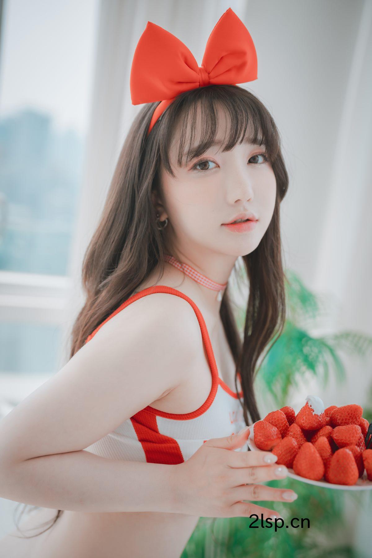 DJAWASonYe-Eun손예은StrawbeeryGirl손예은