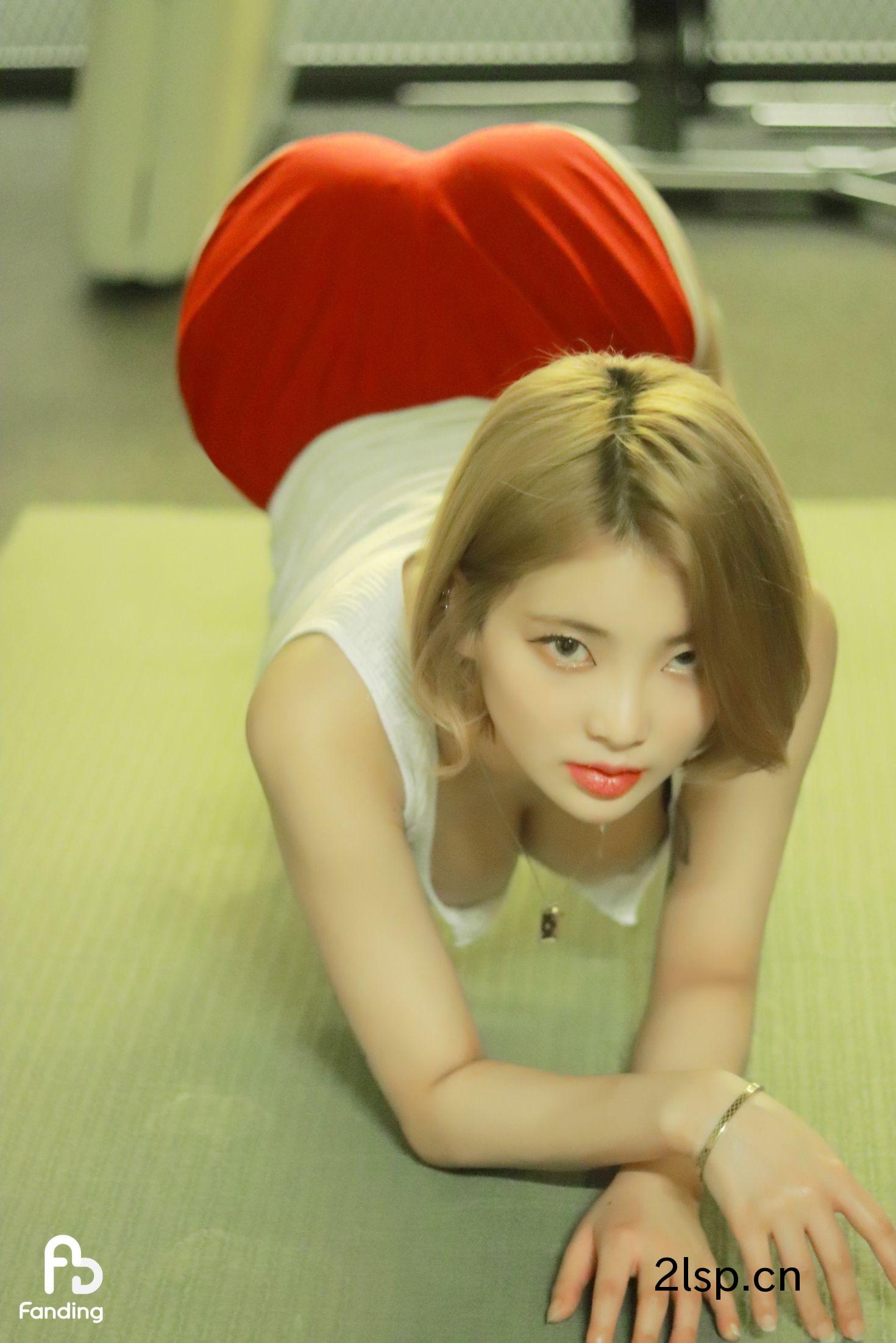 Fanding-Yeon-Gym-Girl