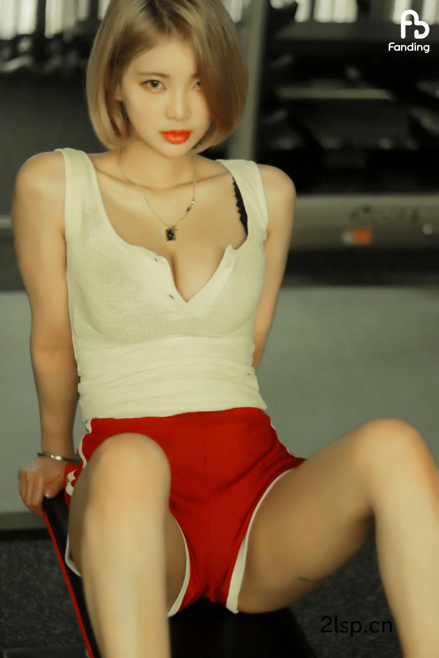 Fanding-Yeon-Gym-Girl