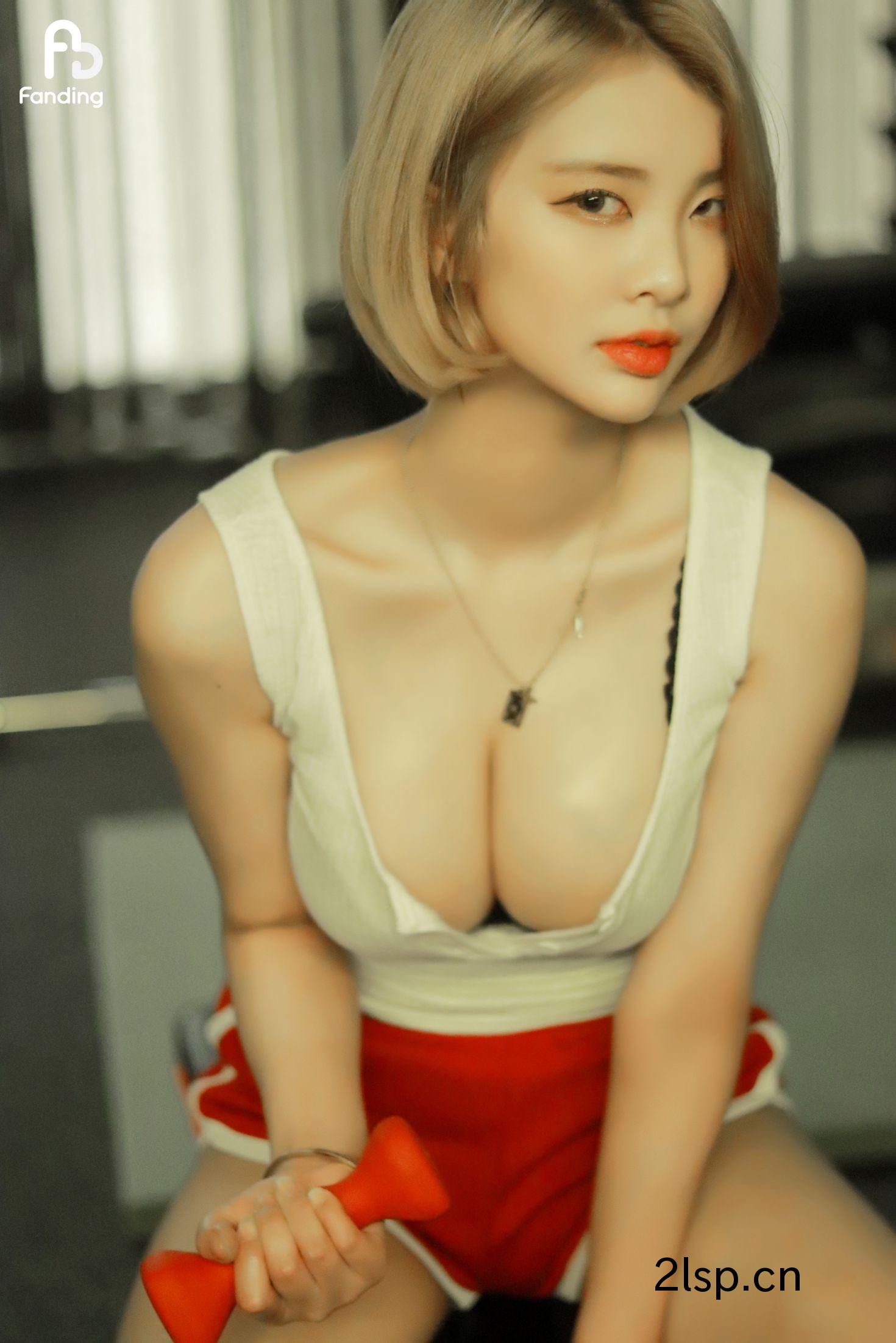 Fanding-Yeon-Gym-Girl