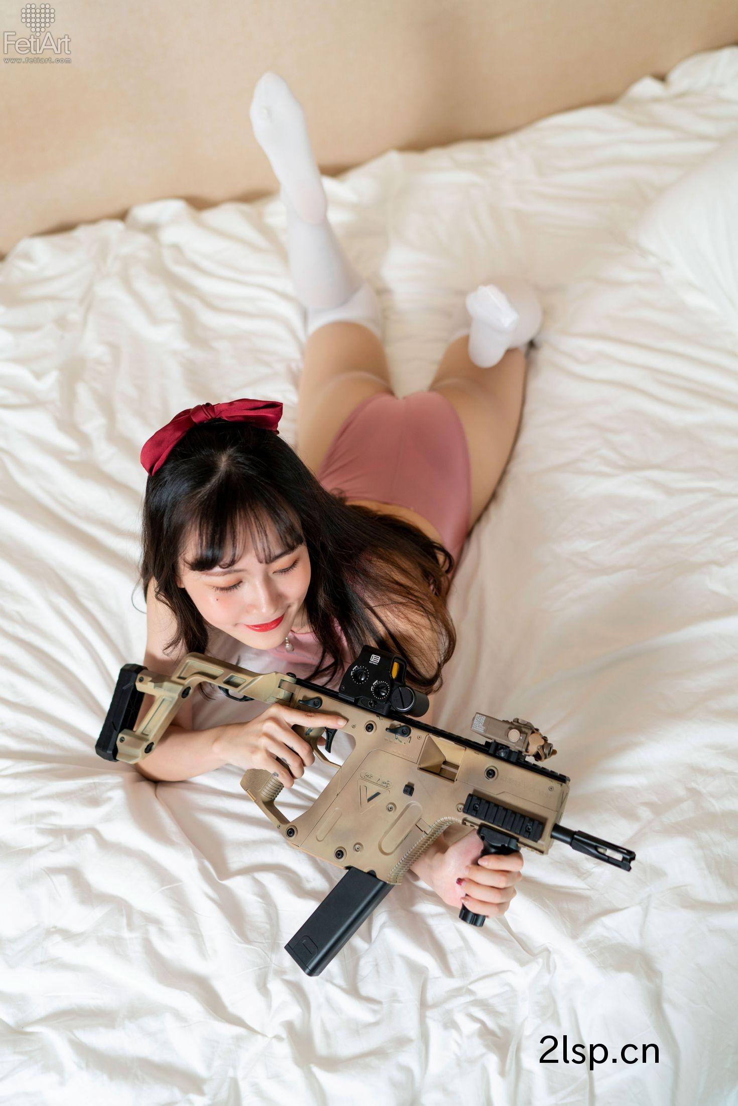 FetiArt-Gunslinger-Girl-MODEL-Mmi