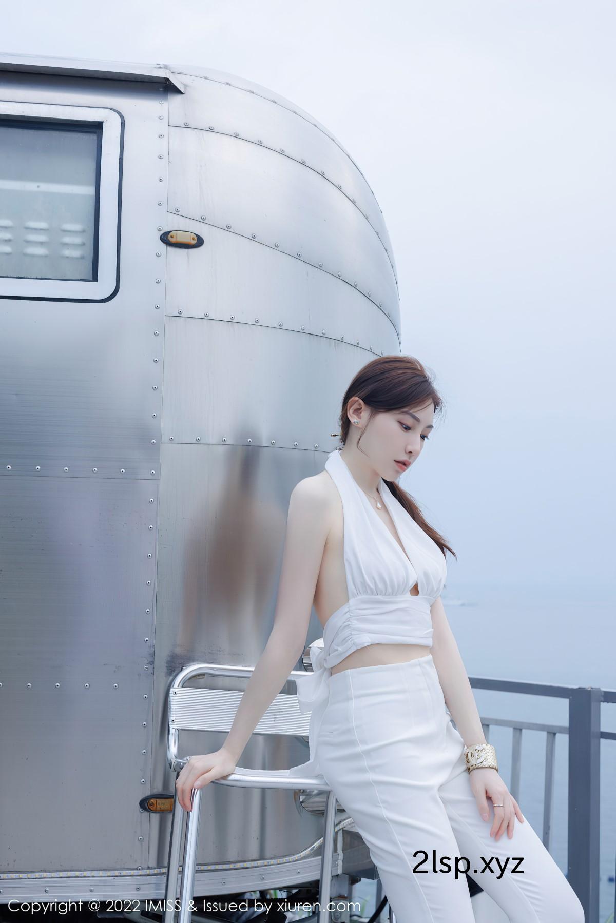 IMiss爱蜜社-Vol.706-Lynn-Liu-Yi-NingLynn刘奕宁